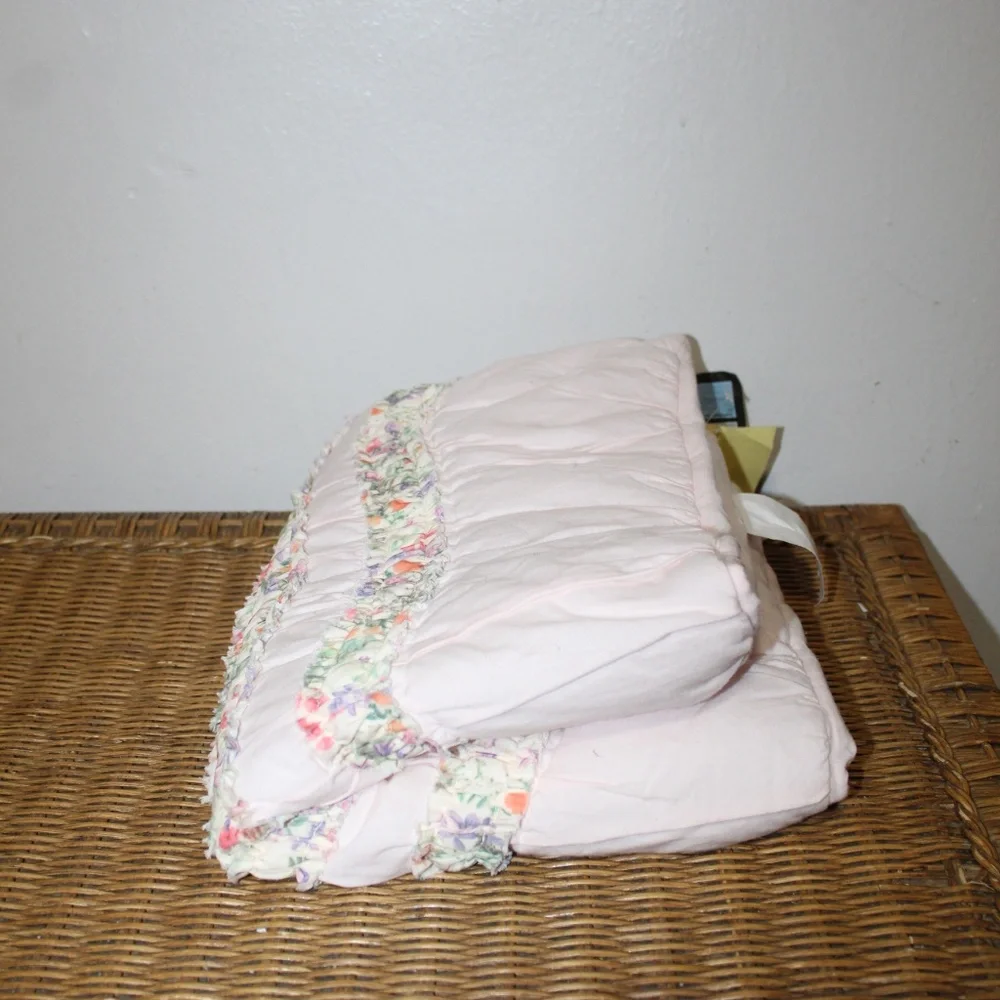Williams Sonoma 100% Cotton Sheeting with raw edge wave pattern.  Hand Quilting